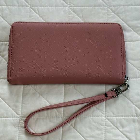 Steve Madden Mauve Saffiano Zip-Around Wristlet Wallet - New York Chic - Picture 4 of 5
